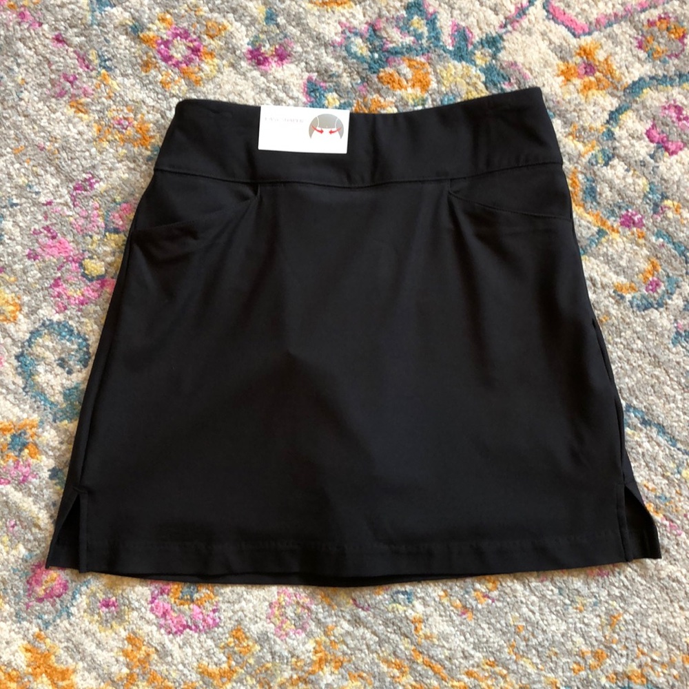 NWTS LADY HAGEN BLACK  TUMMY CONTROL SKORT!